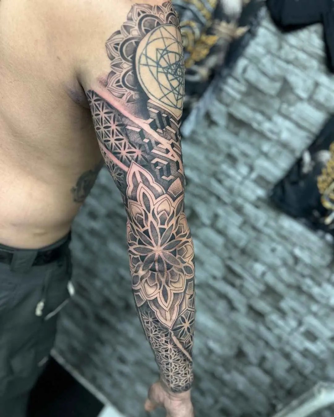 Mandala, geometric and Polynesian tattoo by fame tattoo