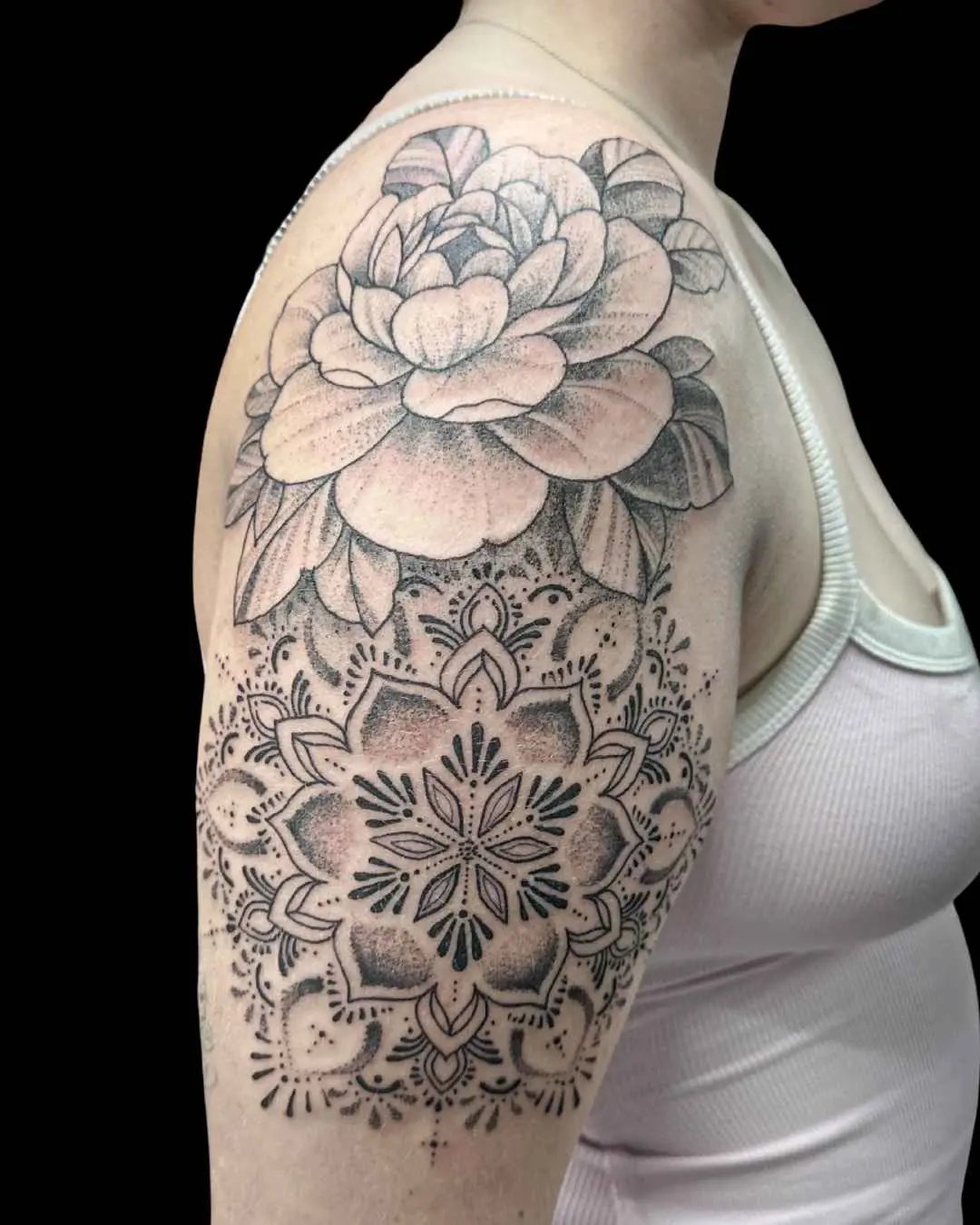geometric and mandala tattoo by fame tattoo