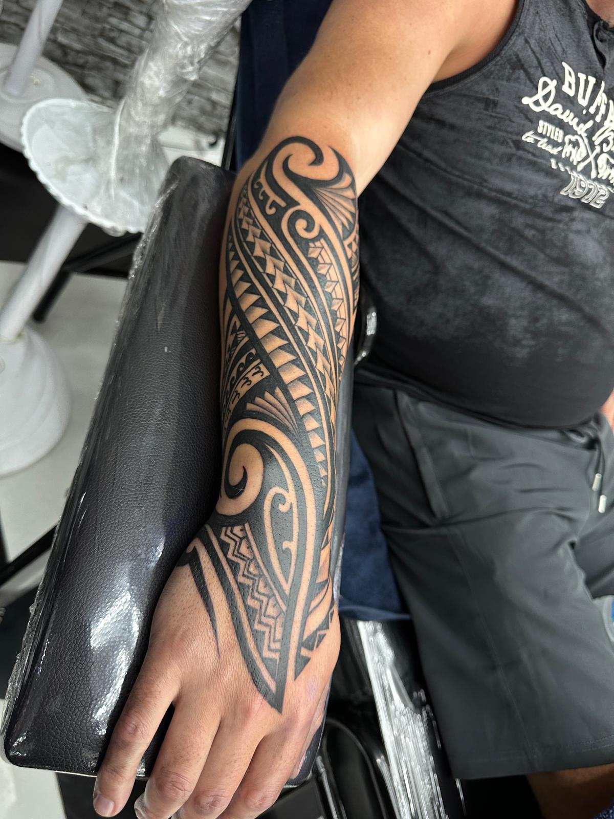 polynesian tattoo by fame tattoo